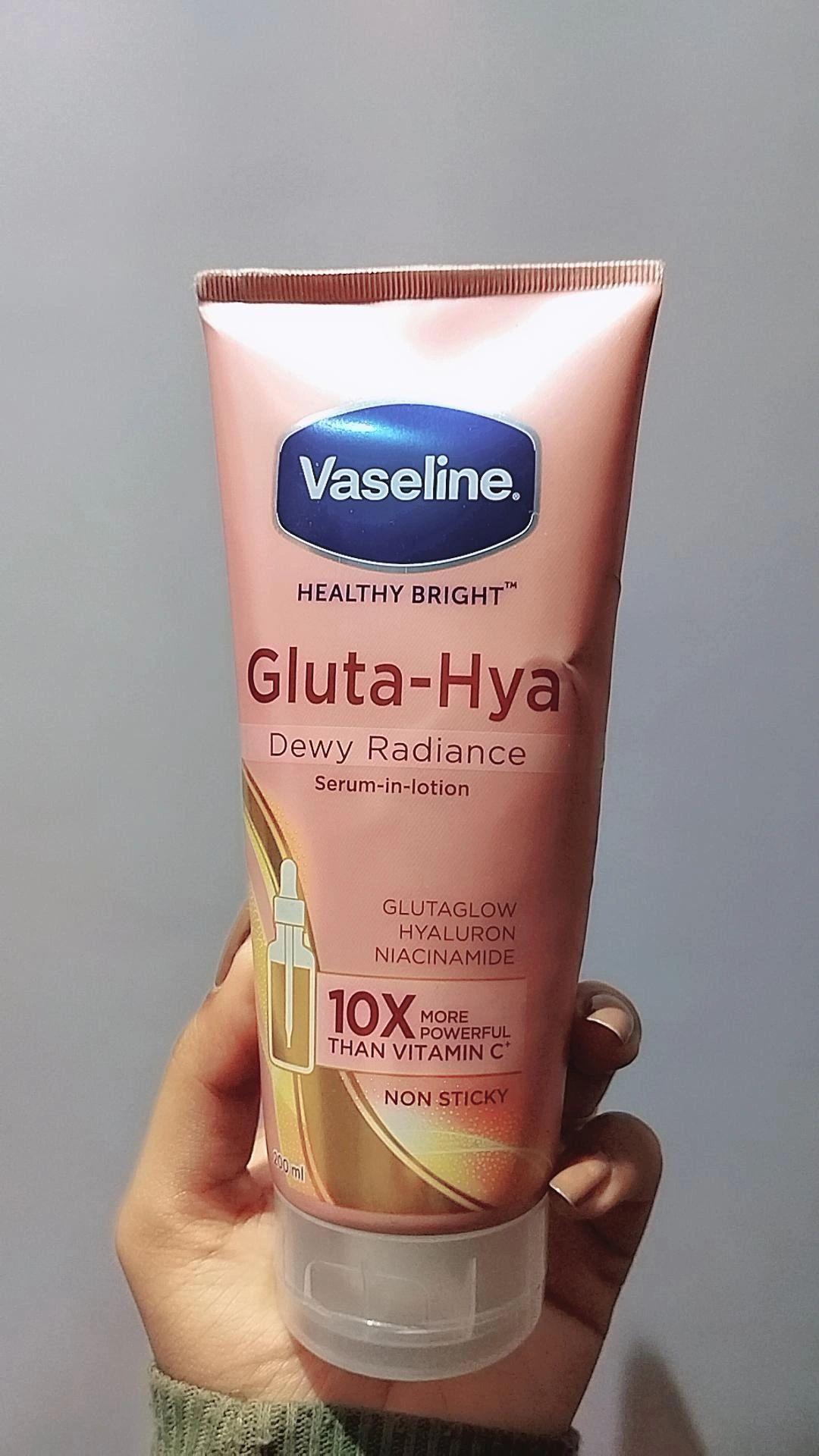 Gluta Hya vaseline lotion